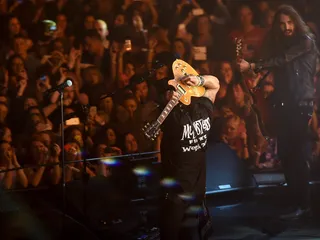 mgid:file:gsp:scenic:/international/mtvema/2014/images/galleries/2014-ema-hightlights/Slash-458718682-4x3.jpg
