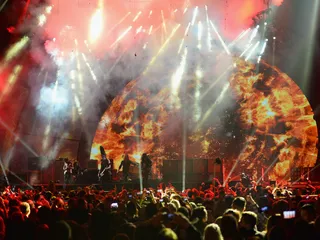 mgid:file:gsp:scenic:/international/mtvema/2014/images/galleries/2014-ema-hightlights/Slash-MylesKennedy-SimonNeil--458712172.jpg