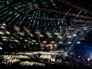 mgid:file:gsp:scenic:/international/mtvema/2014/images/galleries/2014-ema-hightlights/Slash-MylesKennedy-SimonNeil-458711398.jpg