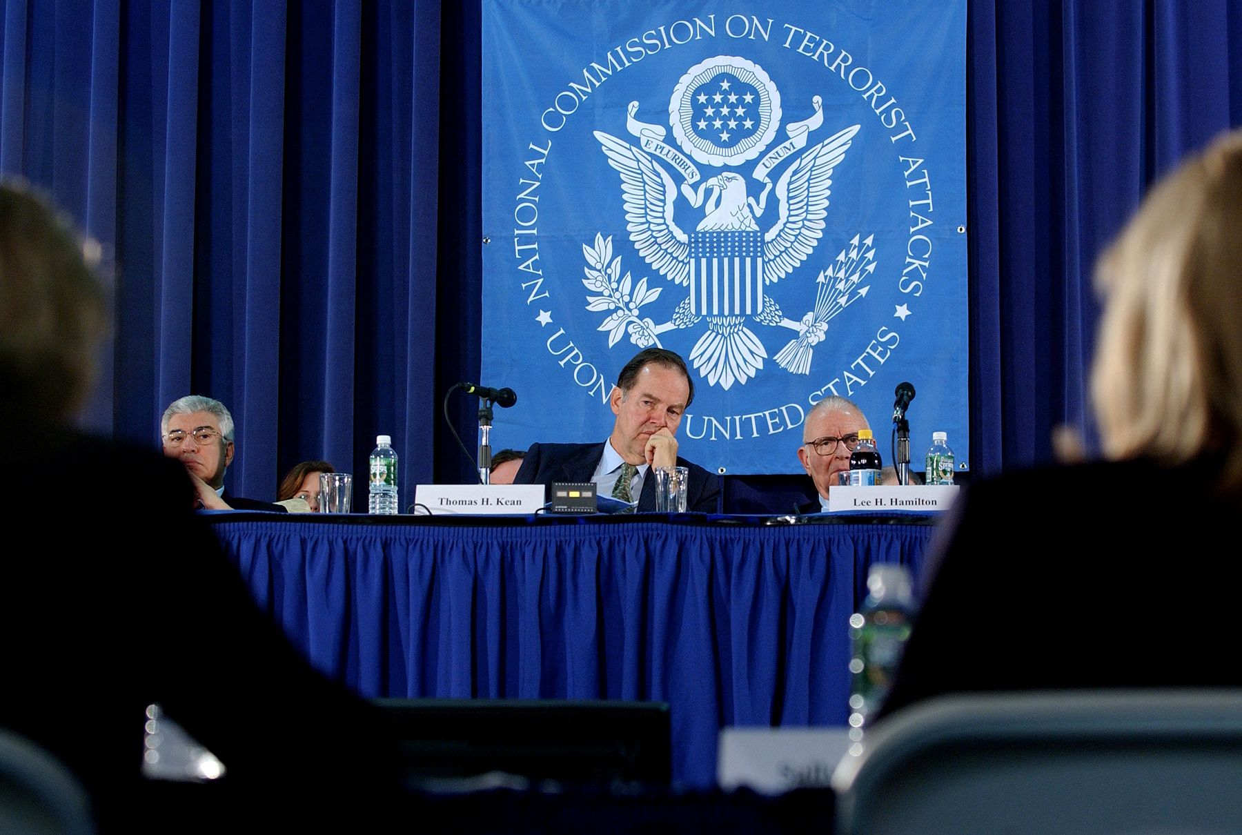 November: 9/11 Commission Created - Image 15 from Photos: A World ...