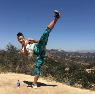 Jeanette Jenkins @msjeanettejenkins - "#WorkoutWednesdayGet after it! Excuses don't produce results so find a way to get it in! You deserve to be healthy! #WorkoutTip Next time you go for a hike or power walk add 2-3 sets of #SideKicks 15-25 reps for extra toning for the legs!"  The celebrity trainer not only offers motivation, but actual workouts. If you're in need of some guidance in the gym, follow her account.(Photo: Jeanette Jenkins via Instagram)