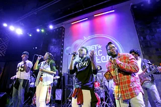 Amazing - Livre sang the good word to the rhythms of a live band.(Photo: Bennett Raglin/BET/Getty Images for BET)