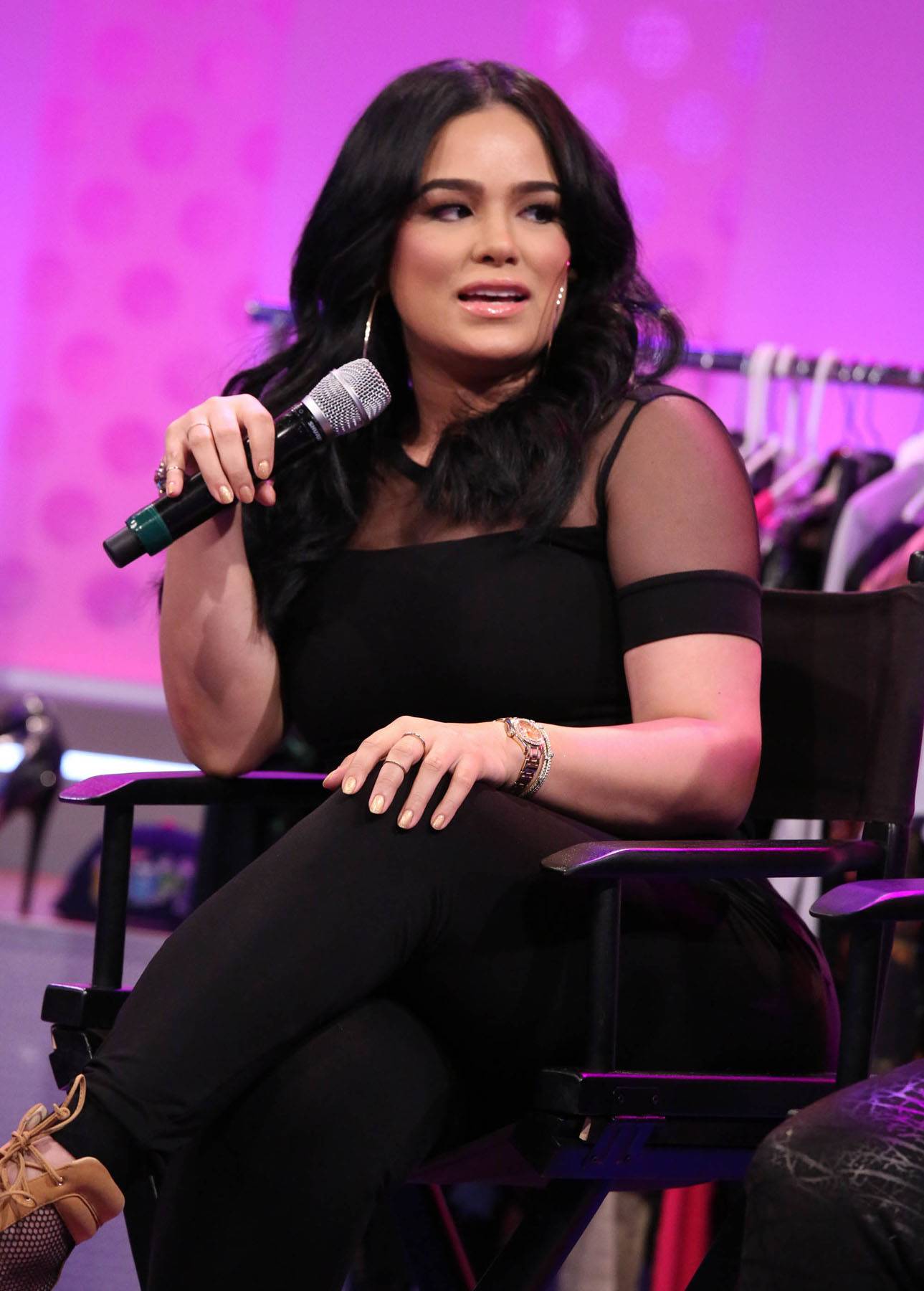 Style Side Eye - - Image 15 from Exclusive Access: Jazmine Sullivan