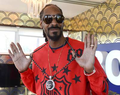 Snoop's Kid Titans - Snoop&nbsp;provides youth from various backgrounds the opportunity to learn discipline, integrity and teamwork through football via the Snoop&nbsp;Youth Football League Foundation. &nbsp;&nbsp;&nbsp; (Photo: Vivien Killilea/Getty Images for Airbnb)