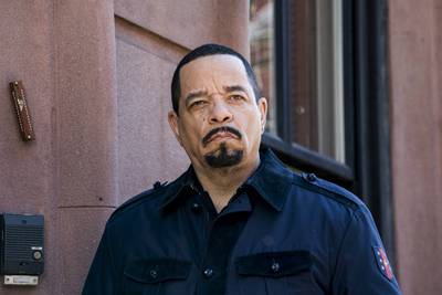 Ice-T - The Law &amp; Order: SVU actor enlisted in the army at age 17 as a way to earn enough money to support his girlfriend and their child. He spent most of his four years of duty stationed in Honolulu and much of his off-duty time learning the turntables and practicing his flow. He was honorably discharged at age 21, after which he embarked on a life of crime before gaining fame as a rapper and actor.&nbsp;(Photo: Virginia Sherwood/NBC/NBCU Photo Bank via Getty Images)