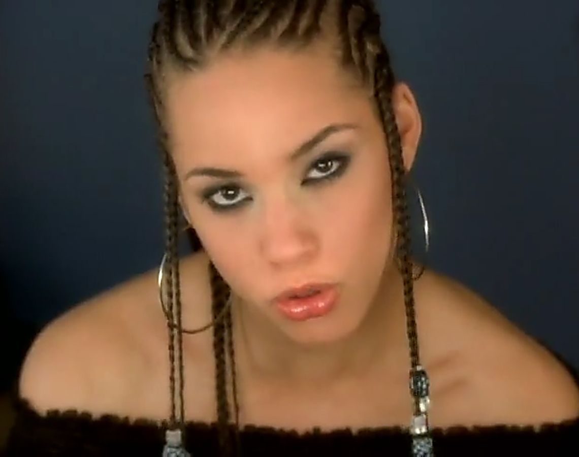 1. "Fallin'" - "Fallin'" - Image 26 From The 25 Best Alicia Keys Songs ...