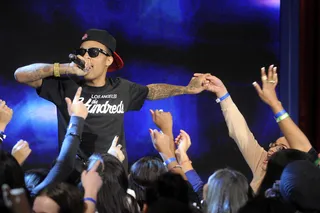 Touch My Hand - Bow Wow performs at 106 &amp; Park, January 23, 2012. (Photo: John Ricard / BET)