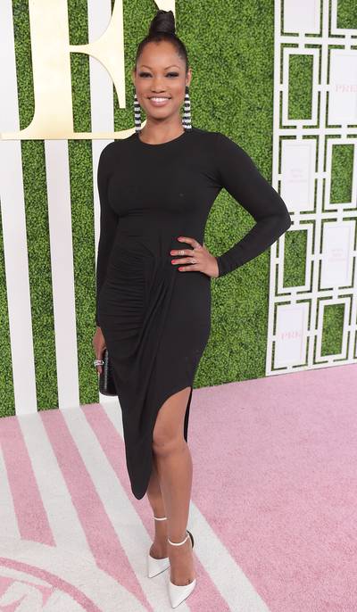 All Black - Actress Garcelle Beauvais is beautiful from head to toe as she graces the 2015 BET Awards Debra Lee Pre-Dinner carpet. (Photo: Jason Kempin/BET/Getty Images for BET)
