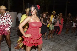 Red Hot - The evening opened with a spirited Afro-Cuban dance performance by Miami’s IFÉ-ILÉ.&nbsp;(Photo: Gustavo Caballero/Getty Images for BET)