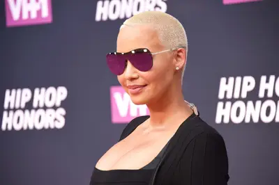 Amber Rose - Muva always puts on for #teambuzzcut.&nbsp;(Photo:&nbsp;Nicholas Hunt/Getty Images for VH1)