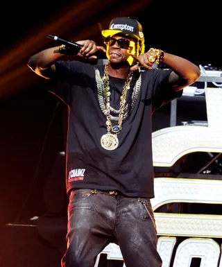 All Gold No Ice On - 2 Chainz received an astounding response when he came out for Nicki Minaj's show in LA in early August. Truuuuuu.&nbsp;(Photo: Kevin Winter/Getty Images)