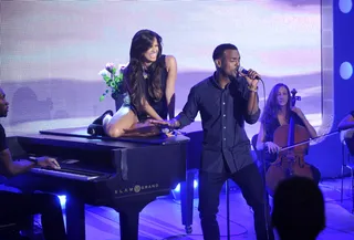 The Truth - Luke James is joined by Rocsi Diaz as he performs "I Want You" at 106 &amp; Park, August 7, 2012. (Photo: John Ricard / BET)