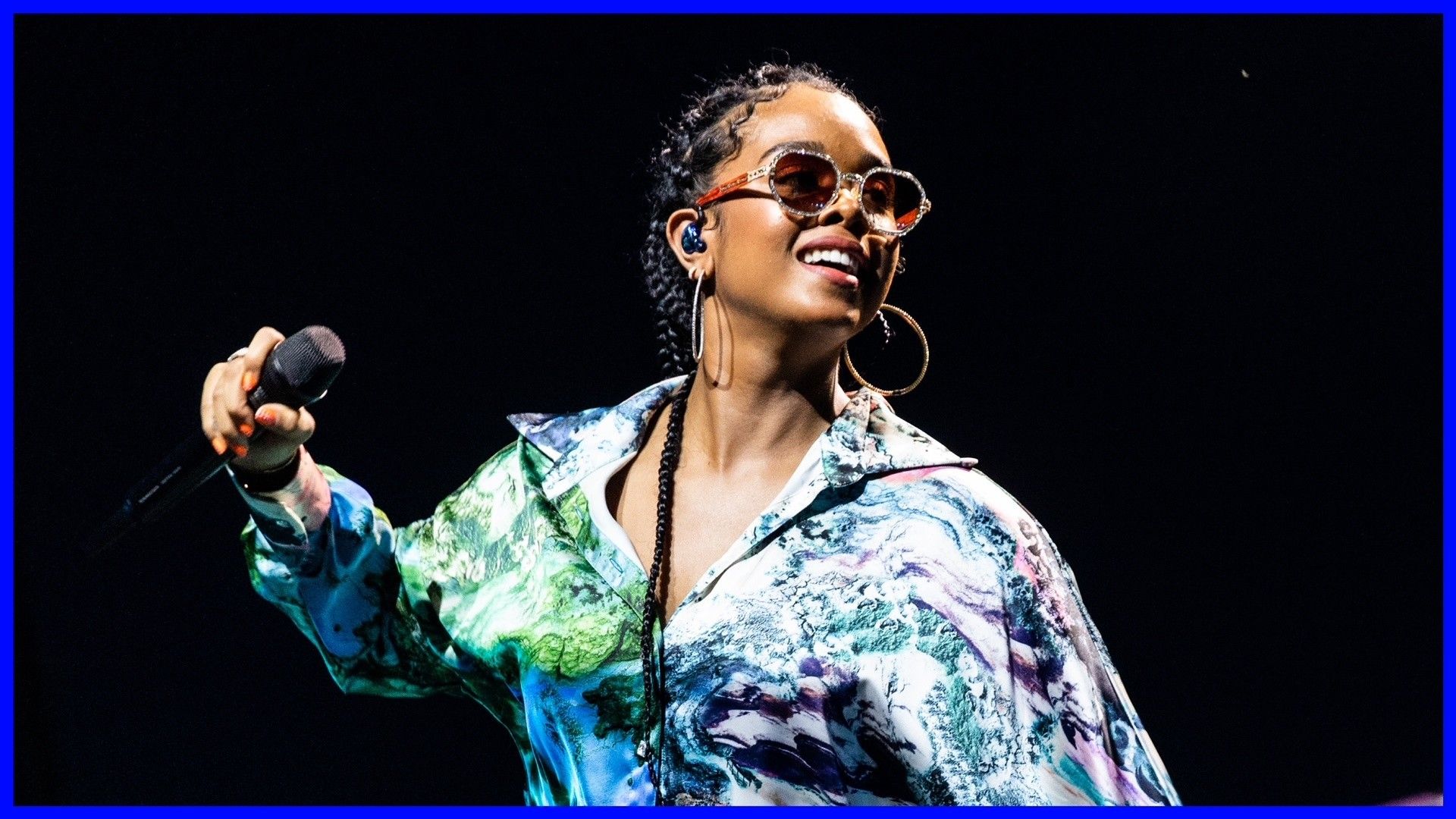 Soul Train Awards 2022 'Best R&B/Soul Female Artist' Nominee H.E.R.'s