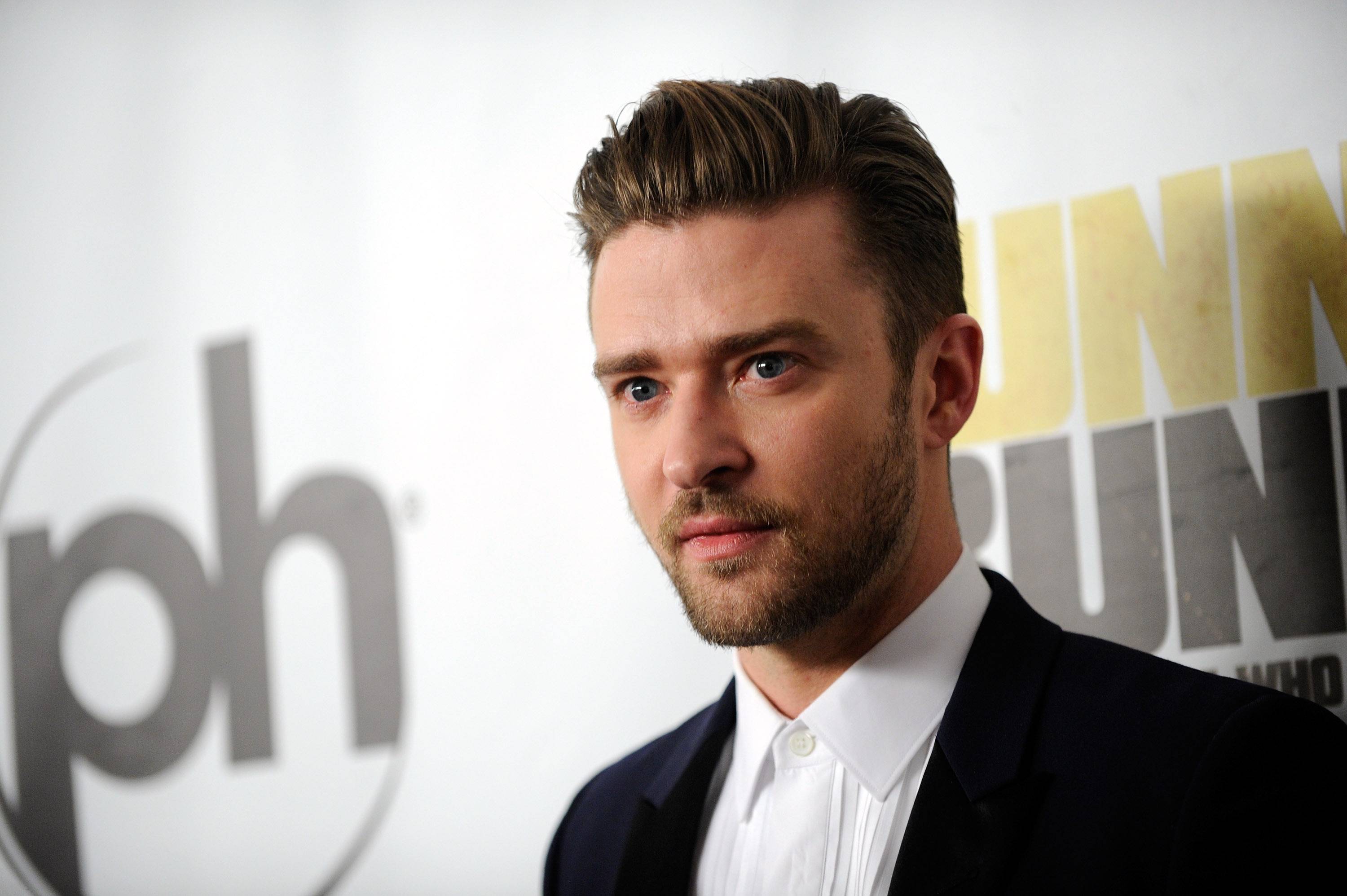 Justin Timberlake Sports Clean Shaven Face for First Time in a