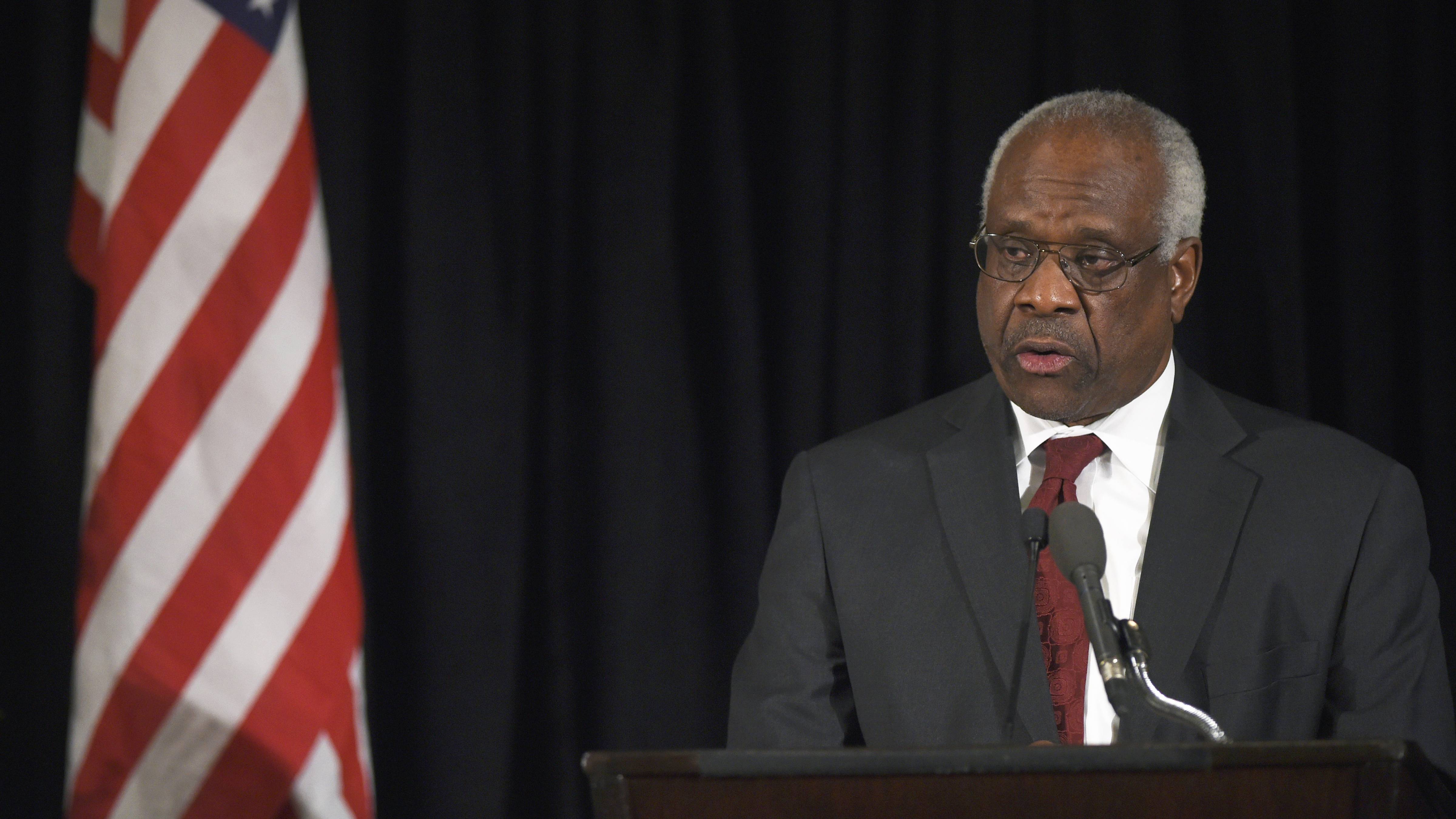 Clarence Thomas Should Recuse Himself From Jan 6 Cases Senate Judiciary Chair Says News Bet