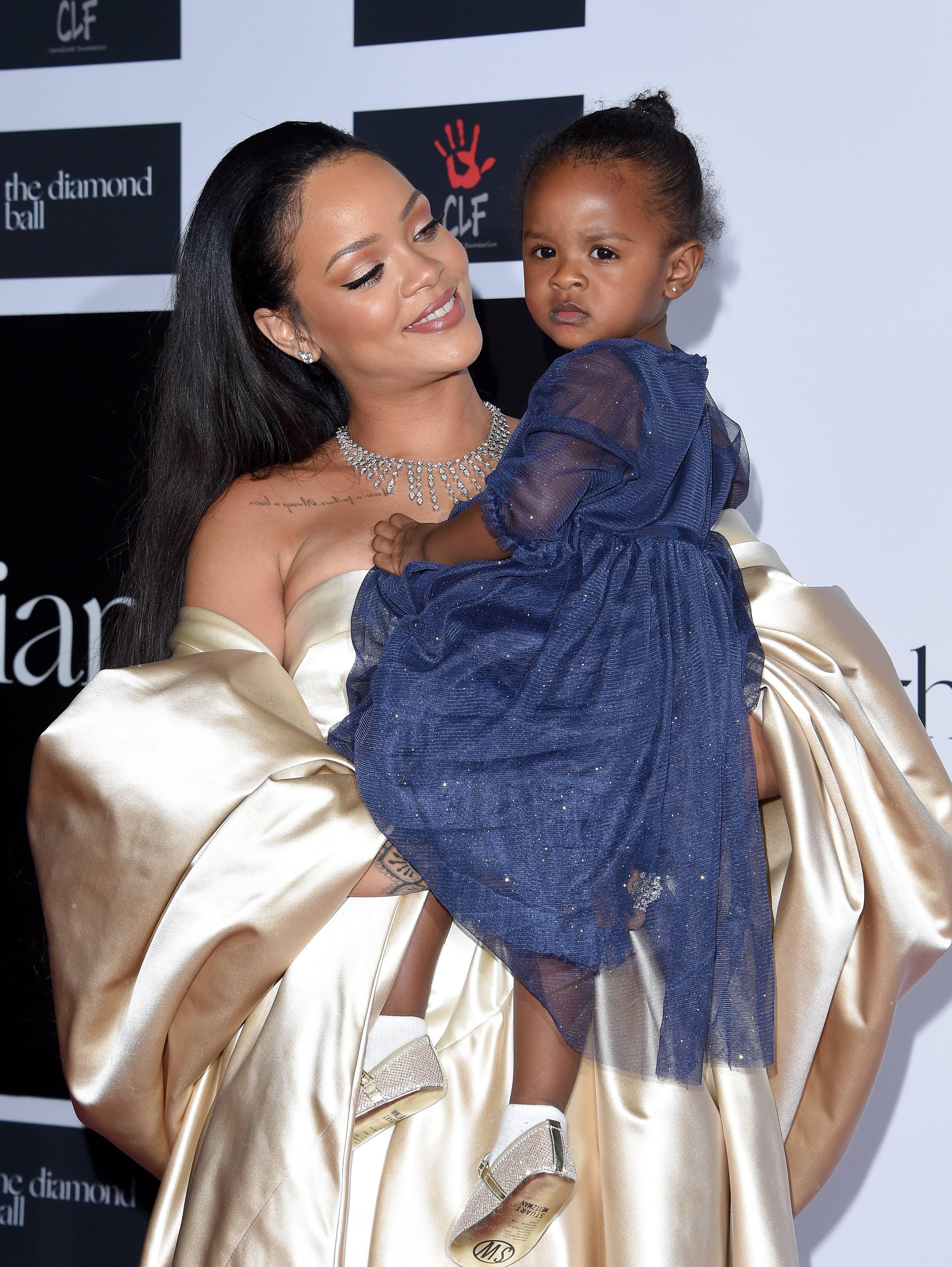 Watch The Throne! Rihanna’s 3-Year-Old Niece, Majesty, Shows Up In A ...