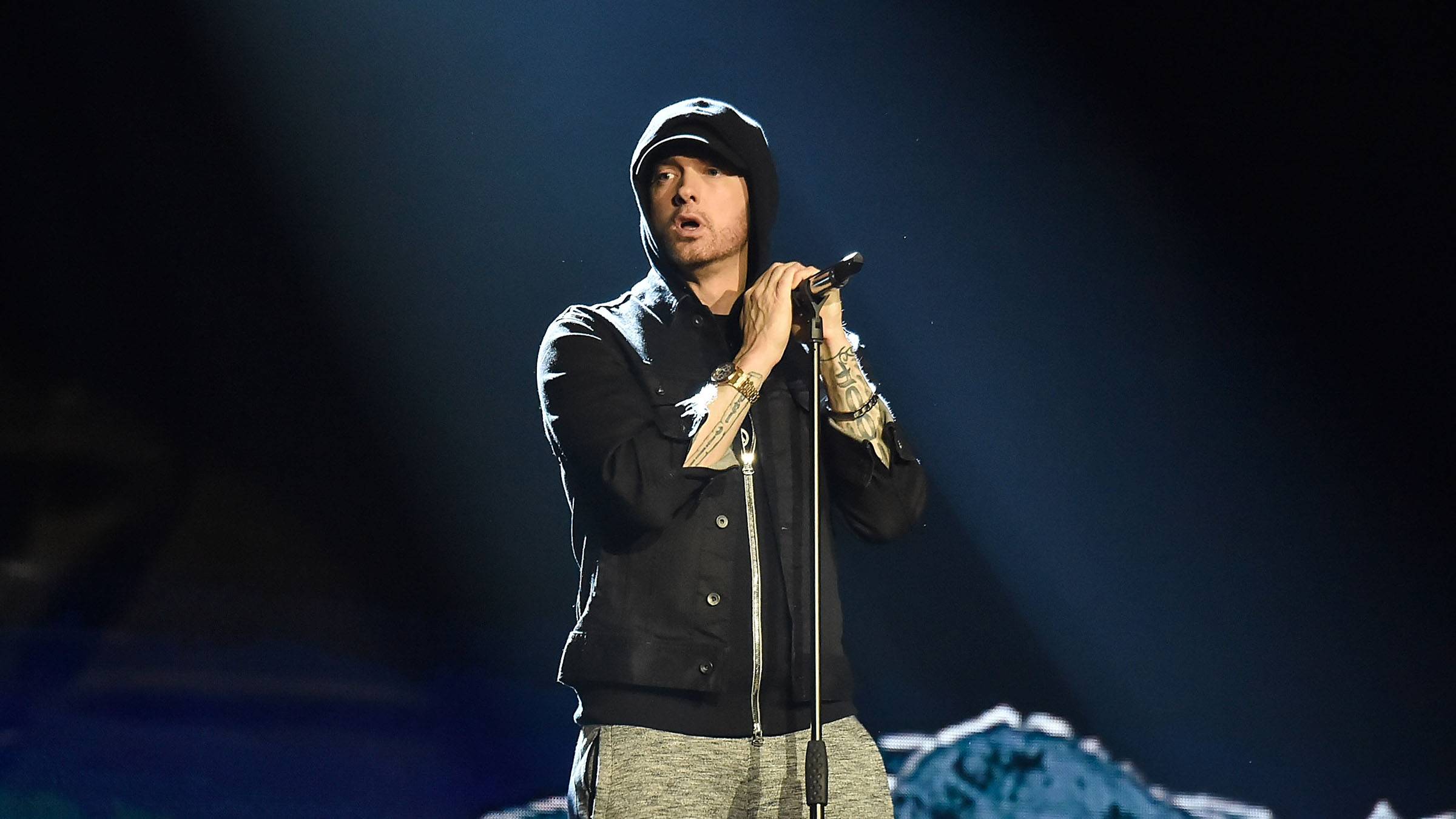 Eminem 'Curtain Call 2' Tracklist Features Bruno Mars, Rihanna