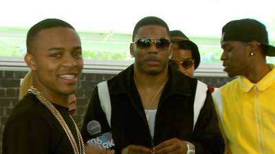 Young Legends - Nelly chops it up with Shad Moss on the Hip Hop Awards red carpet.   (Photo: BET)