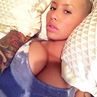 Amber Rose @amberrose - "Can't take a selfie without my boobs getting in the way..... 36H's (Natural) have a mind of their own."Gotta love Muva.(Photo: Amber Rose via Instagram)