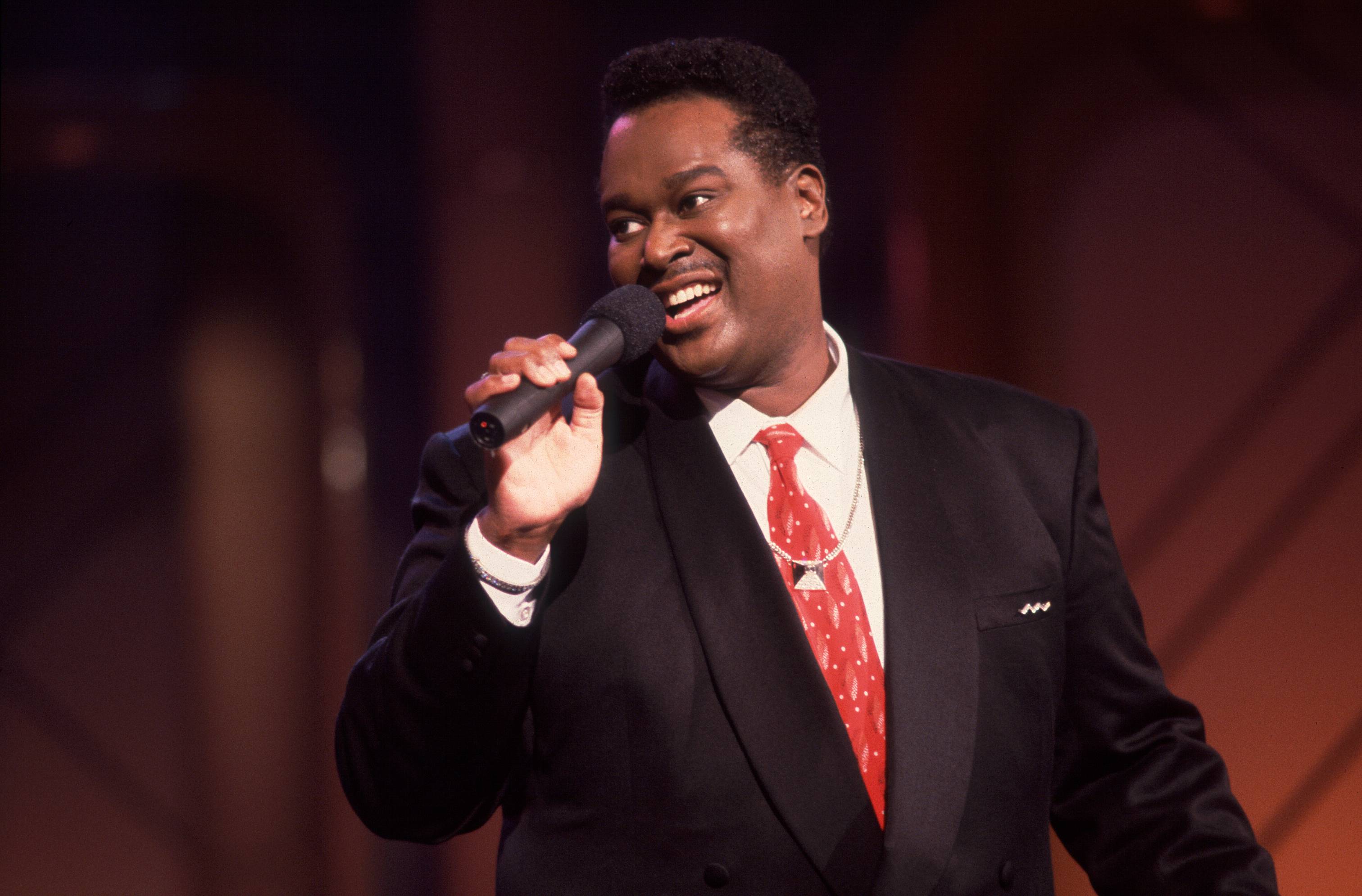 Luther Vandross on the Oprah Winfrey Show on June 28, 1991 in Chicago, Illinois. (Photo by Paul Natkin/Getty Images)