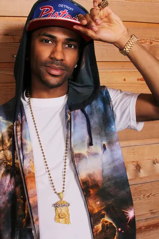 I'm So Hood - Who's that hooded man? Oh, its just Big Sean, one of the many rap stars in the building for the BET Music Matters showcase in SXSW. (Photo: Candice Lawler / BET)