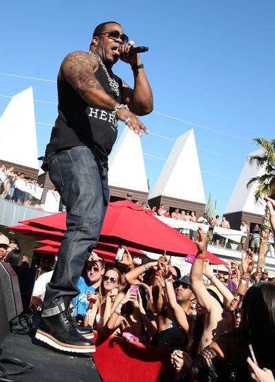 Everybody Get Up - Busta Rhymes kicks off the season opener of Ditch Fridays held at the Palms Pool &amp; Bungalows at the Palms Casino Resort in Las Vegas.&nbsp;(Photo: Judy Eddy/WENN.com)