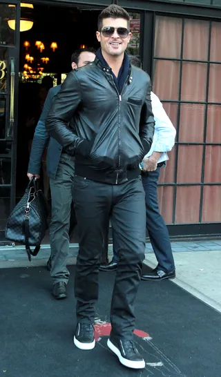 So Cool - Robin Thicke is spotted enjoying the spring weather outside the Bowery Hotel in New York City. (Photo: FameFlynet)