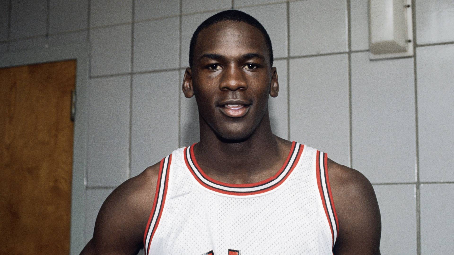 Michael Jordan’s Rookie Season Sneakers Sell for Record Price - (Video ...