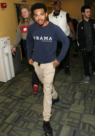 Backstage Swag - Recording artist Chance the Rapper walks backstage at 106 with enough swag for everyone. (Photo:&nbsp; Bennett Raglin/BET/Getty Images)