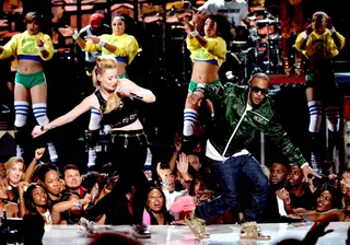 499489381ES00078_BET_AWARDS