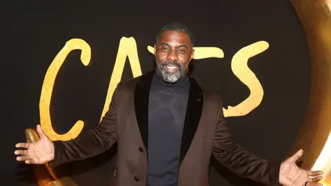 NEW YORK, NEW YORK - DECEMBER 16: Idris Elba poses at the World Premiere of the new film "Cats" based on the Andrew Lloyd Webber musical at Alice Tully Hall, Lincoln Center on December 16, 2019 in New York City.(Photo by Bruce Glikas/FilmMagic)