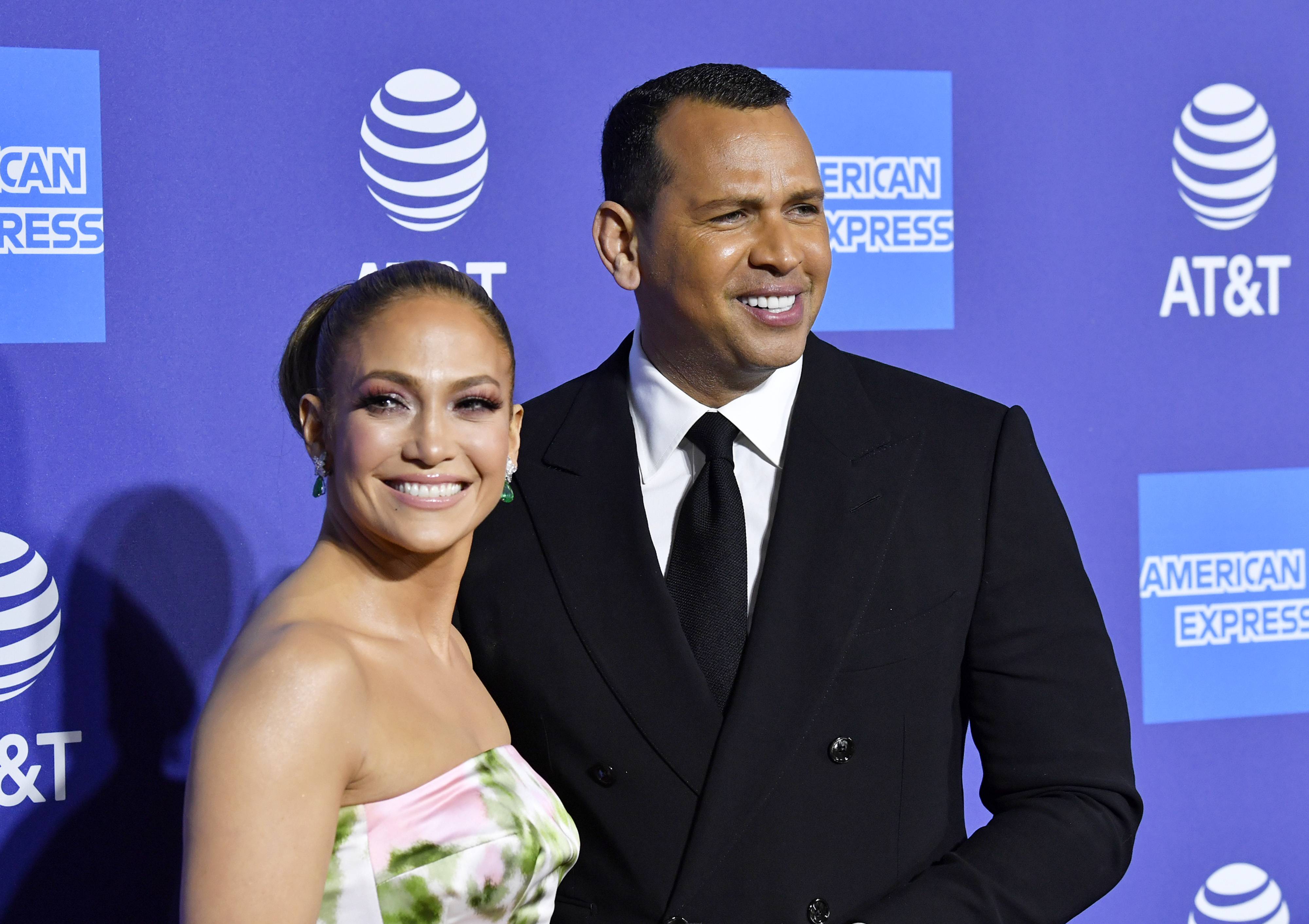 PALM SPRINGS, CALIFORNIA - JANUARY 02: (L-R) Jennifer Lopez and Alex Rodriguez attend the 31st Annual Palm Springs International Film Festival Film Awards Gala at Palm Springs Convention Center on January 02, 2020 in Palm Springs, California. (Photo by Frazer Harrison/Getty Images for Palm Springs International Film Festival)