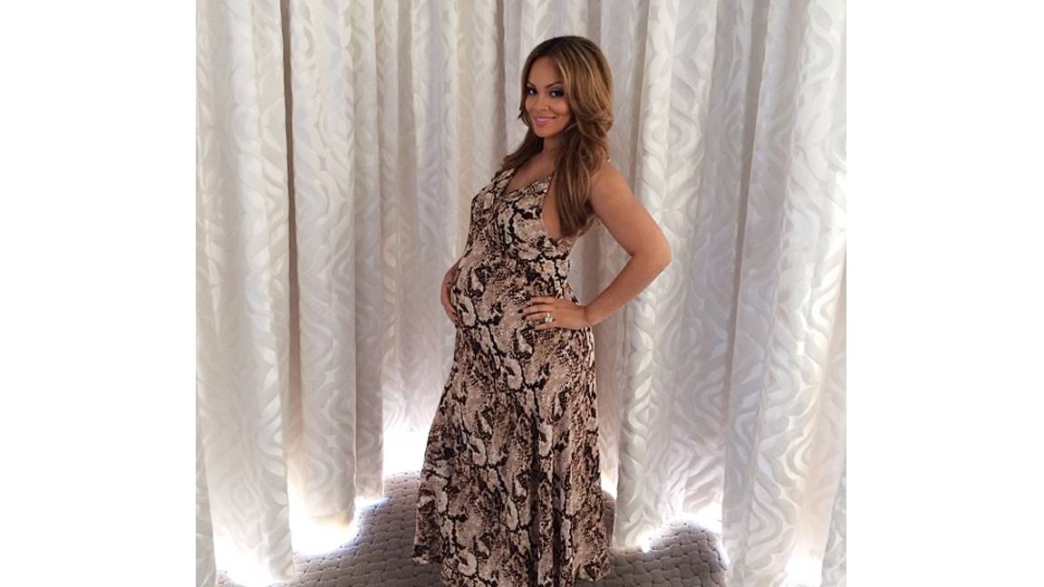 Evelyn Lozada reveals she's expecting a son with fiance Carl