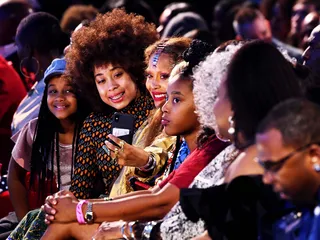 Erykah Badu And Her Beautiful Daughters Posing For A Selfie!&nbsp; - (Photo: Paras Griffin/Getty Images for BET)&nbsp;