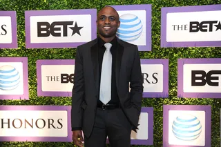 Man of the Hour - BET Honors host Wayne Brady gives the camera a quick smile before entering the honoree dinner.(Photo: Larry French/BET/Getty Images for BET)