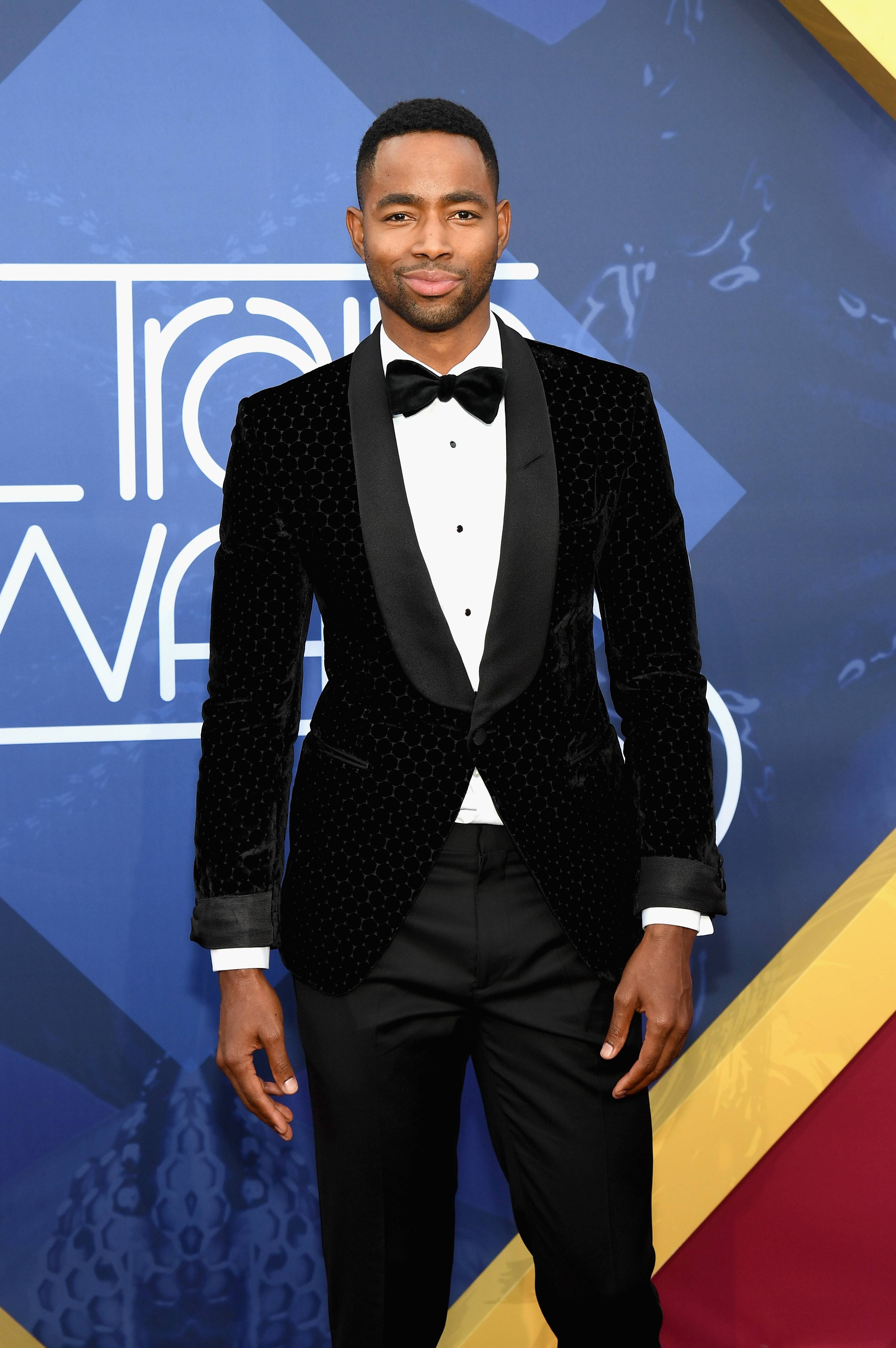 The Insecure star cleaned up nice for the 2016 Soul Train Awards.
