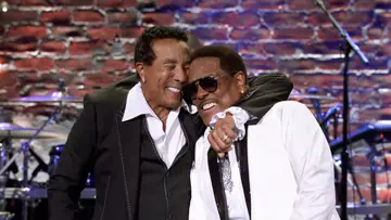 Charlie Wilson and Smokey Robinson on the Soul Train Awards 2020.