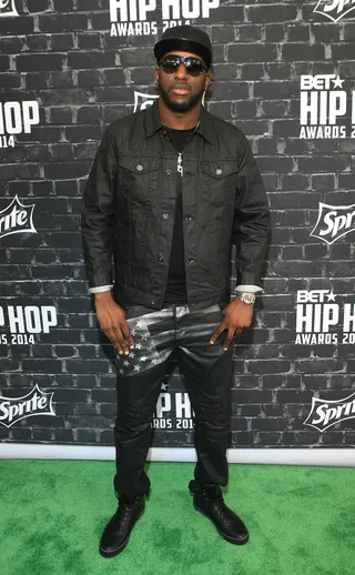 DJ Scream Keeps It Monochrome  - &nbsp;DJ Scream in all-black everything.   (Photo: Bennett Raglin/BET/Getty Images for BET)