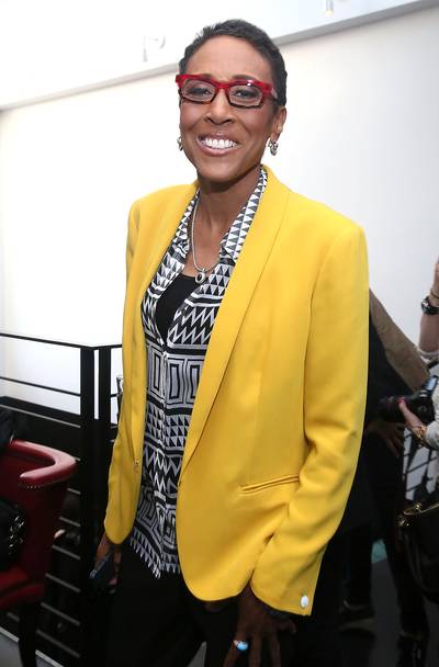 /content/dam/betcom/images/2012/11/Fashion-and-Beauty-11-16-11-30/052313-fashion-and-beauty-robin-roberts-to-pen-memoir-battle-mds.jpg