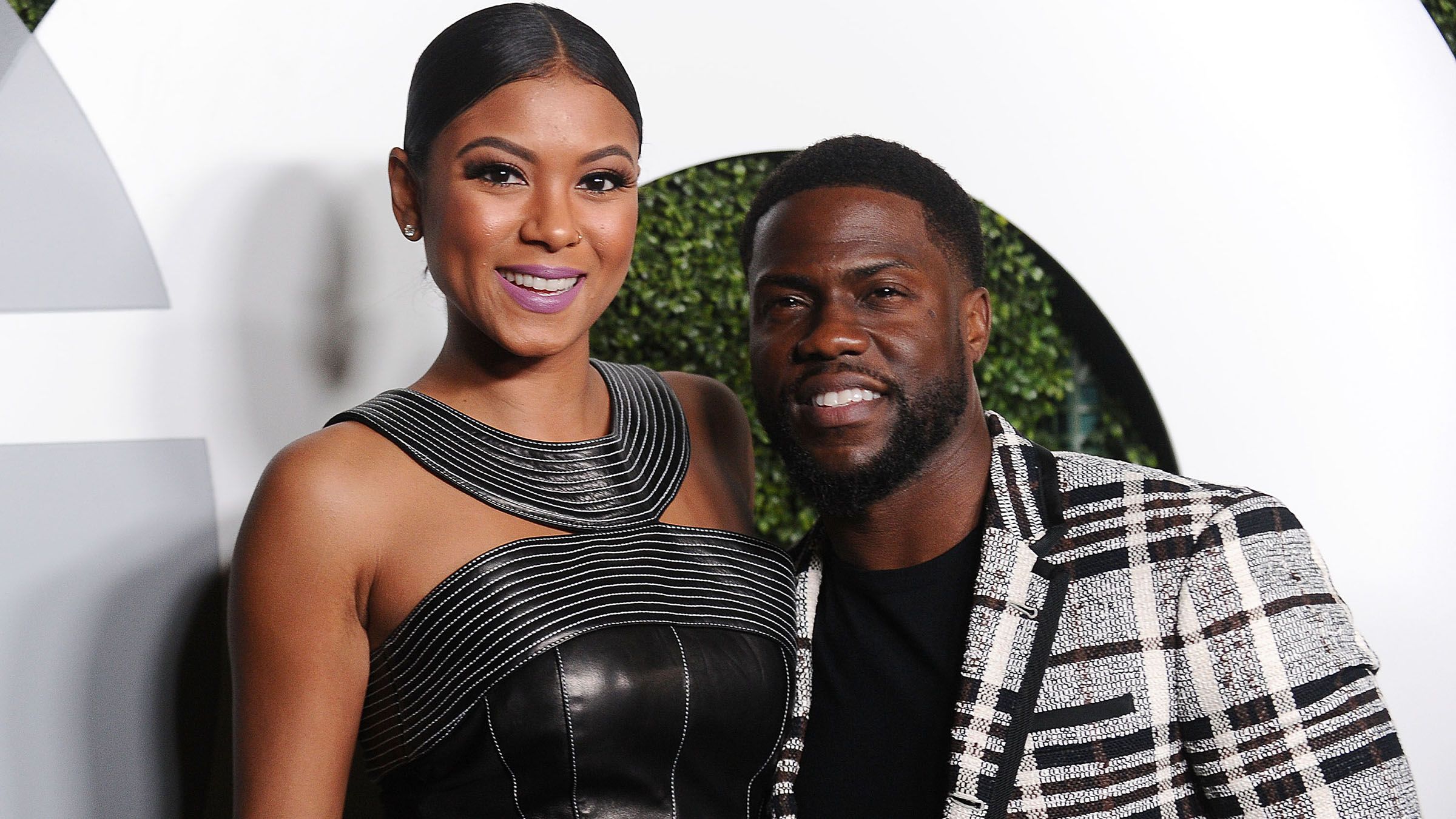 Kevin Hart and Wife Eniko Celebrate For Her Birthday And Their Wedding Anniversary in Tahiti - Vimarsana News