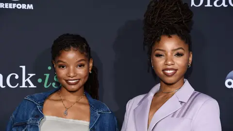 LOS ANGELES, CALIFORNIA - SEPTEMBER 17: Halle Bailey (L) and Chloe Bailey arrive at the POPSUGAR X ABC "Embrace Your Ish" event at Goya Studios on September 17, 2019 in Los Angeles, California. (Photo by Amanda Edwards/FilmMagic)