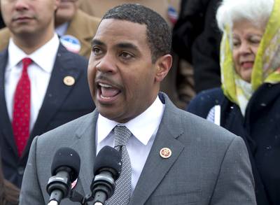 Endangered Species - In the countdown to Election Day, Democrats are scrambling to save vulnerable incumbents. First-term Nevada Rep. Steven Horsford is one of them. In addition to a last-minute $300,000 ad buy, the Party deployed their top gun, former President Bill Clinton, to stump on the freshman's behalf.&nbsp;(Photo: AP Photo/Carolyn Kaster)