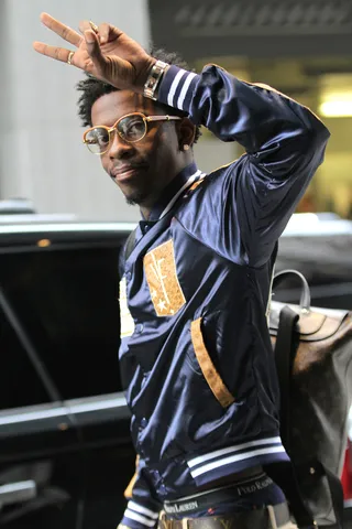 Peace Out - Hip hop's newest group Rich Gang members Rich Homie Quan and Young Thug&nbsp;(not pictured) check out of their Manhattan hotel in NYC.(Photo: Blayze / Splash News)