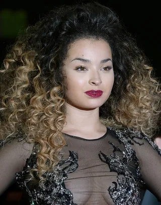 Ella Eyre - The British singer-songwriter serves up a daring look at the 2014 MOBO Awards. Everything from her vampy lip to her dramatic ombré says sultry siren.  (Photo: Tristan Fewings/Getty Images)