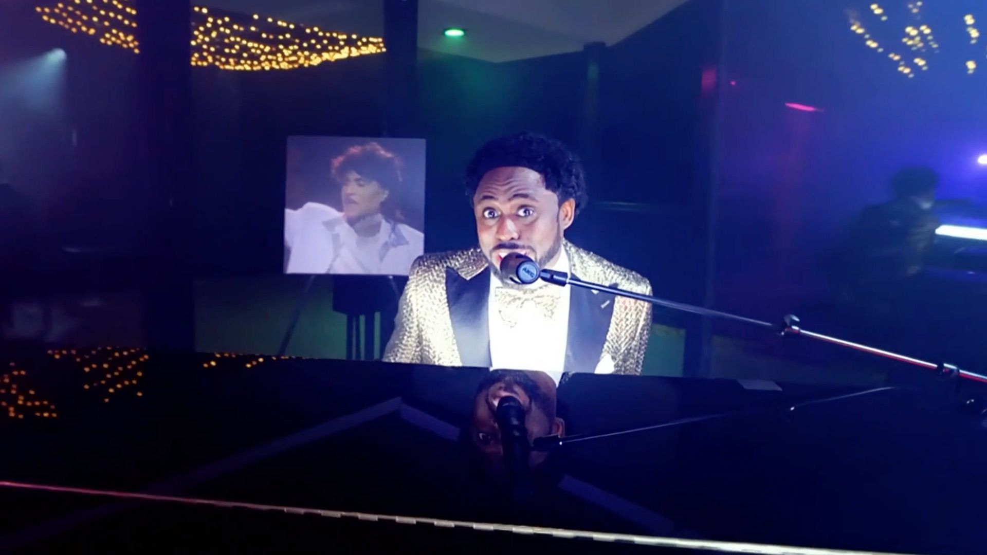 Wayne Brady Pays Tribute to Little Richard BET Awards 2020 (Video