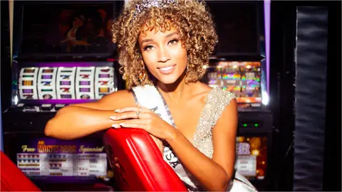 Meet Miss USA Elle Smith, The Kentucky News Reporter That Rocked Her Natural Curls And Took Home The Crown!
