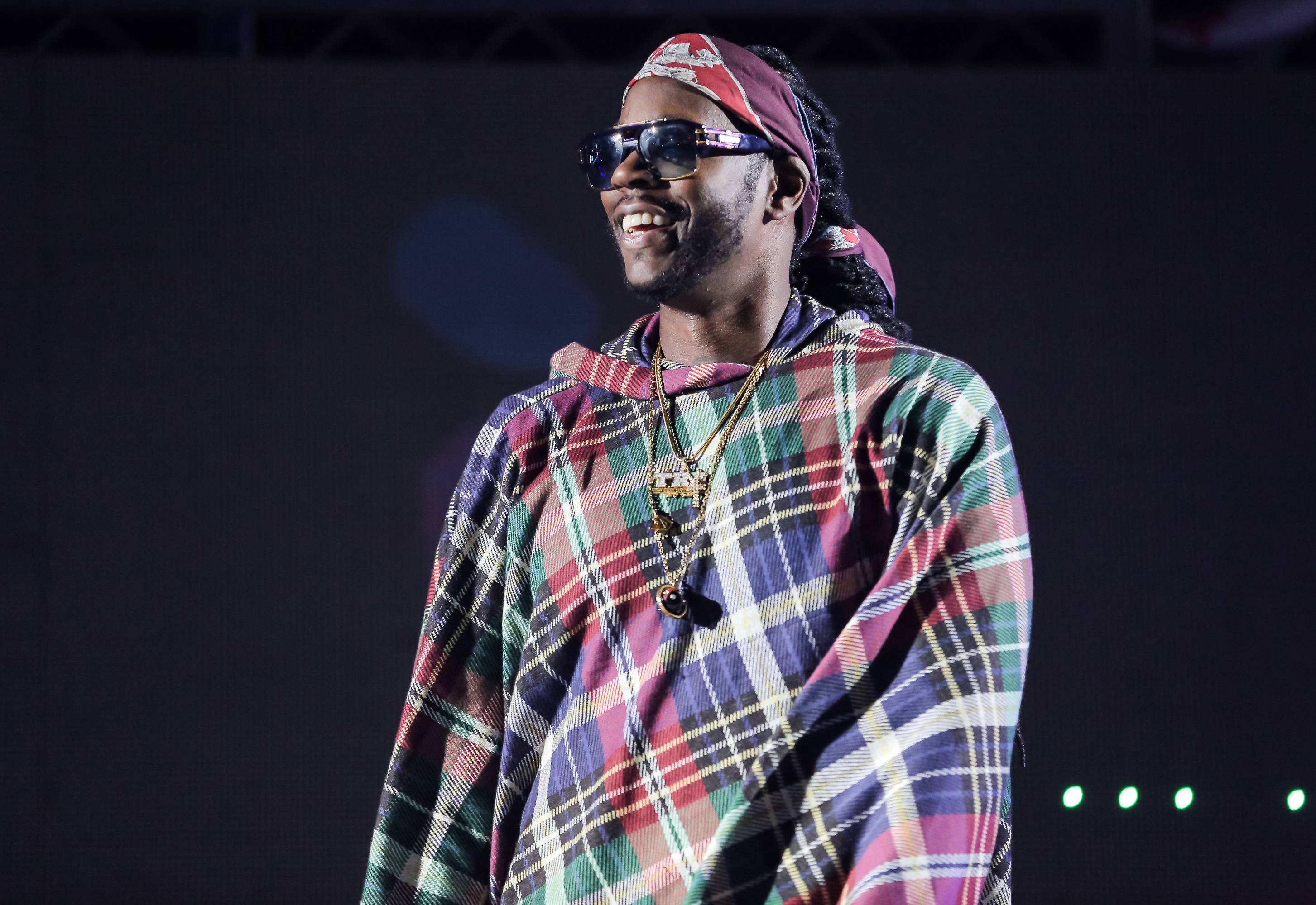 2 Chainz Has Got The Ugly Christmas Sweater You Need News BET