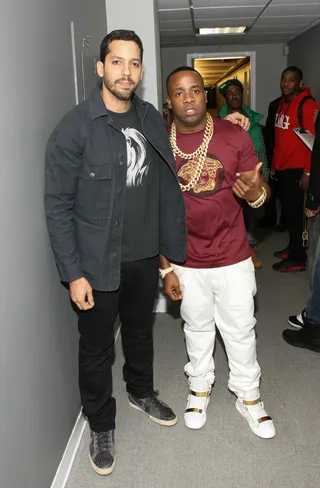 Best of Both Worlds - Illusionist David Blaine and recording artist Yo Gotti pose for a picture backstage at 106. (Photo: Bennett Raglin/BET/Getty Images for BET)