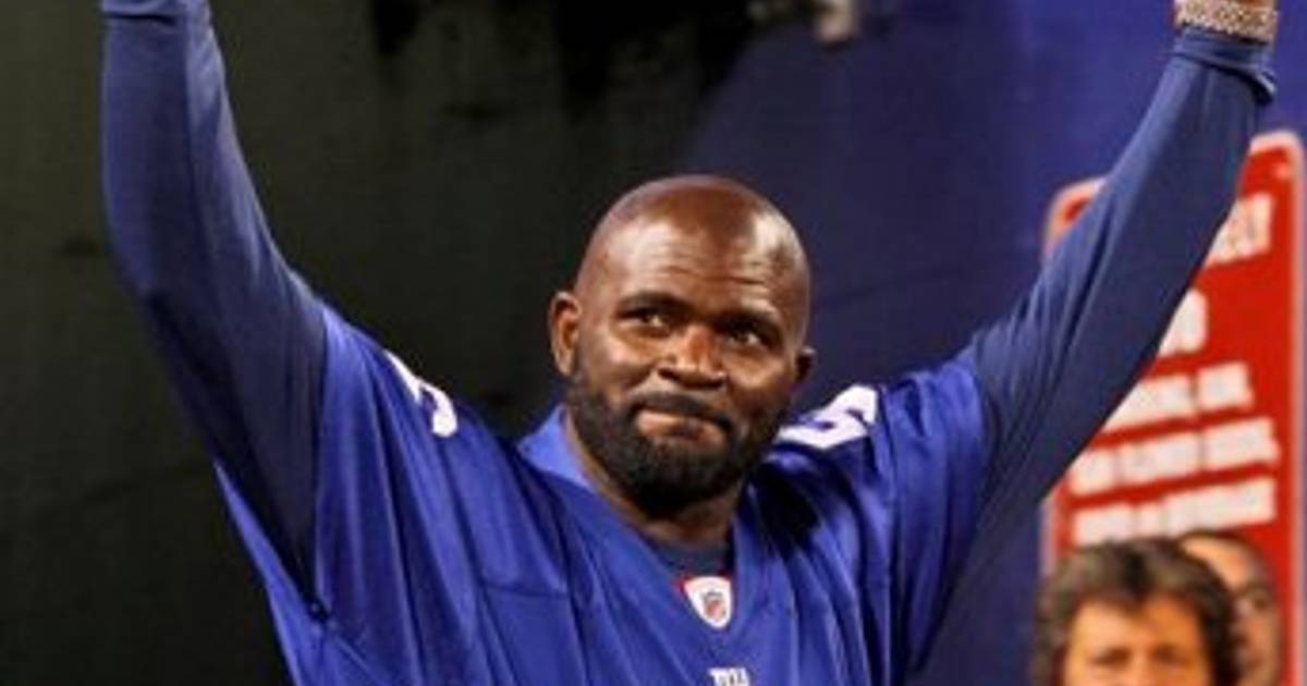 Inducted In Hall of - Image 9 from Lawrence Taylor Timeline