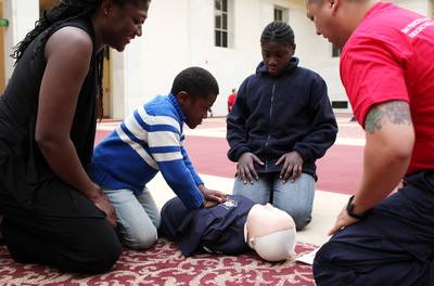 /content/dam/betcom/images/2012/07/Health/072012-health-cpr-lesson-life-saving-first-aid.jpg